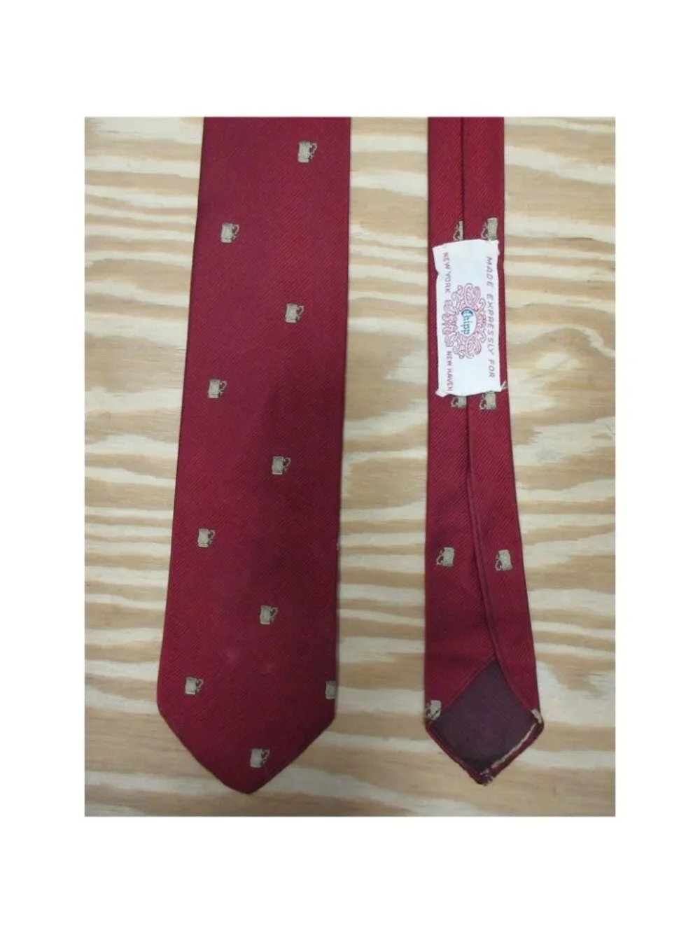 VTG Chipp Neck Tie Red Silk Jacquard Beer Stein Mug AOP Textured